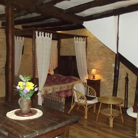 Gites Des 3 Vallees Salignac Eyvigues Dış mekan fotoğraf